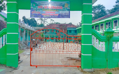 Gedung MTs Al Mubarok
